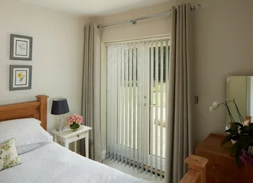 imgi_13_phoca_thumb_l_Vertical-Bed-4-1250x833